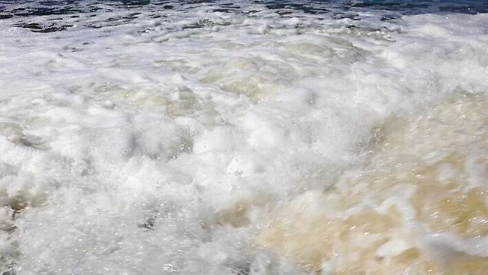 호수 파도 백그라운드 자연 사람없음 물 강 환경 흐름 액체 개울 오염 지저분함 쓰레기 위험 부식 튜브 낭비 내추럴 재앙 파이프라인 폐수 하수 화학물질 MP4 해외동영상 클립영상 자연요소 바다 컨셉 감각 화학 환경오염 생태계 파이프_관 동영상 파일형식