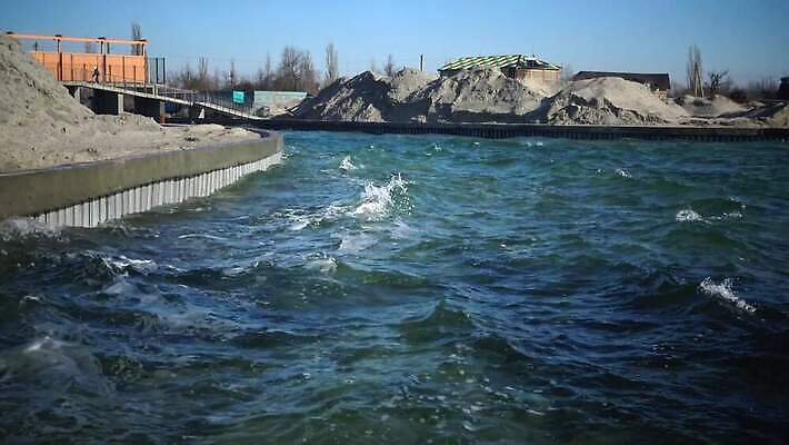 외관 산업 컬러 모션 자연 사람없음 야외 초록색 물 강 달리기 환경 힘 재활용 폭포 흐름 에너지 과학기술 저수지 개울 붓기 역 댐 홍수 대문 분무기 엔진 세대 유지 리가 생태학 수력발전 4K MP4 해외동영상 클립영상 자연요소 공공시설 교육 컨셉 교통시설 기술 문 발전 자연재해 친환경 생태계 동영상 수력에너지 파일형식