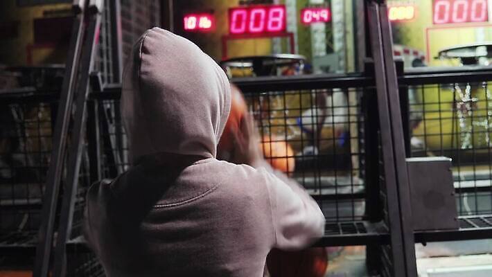 산업 아시아 비즈니스 공 자동차 놀이 농구 동양인 사람없음 상점 동전 게임 도시 발사 쇼핑몰 상패 플레이어 필리핀사람 강조 4K MP4 해외동영상 클립영상 나라 육상교통 돈 인종 구기 상_우승 동영상 파일형식