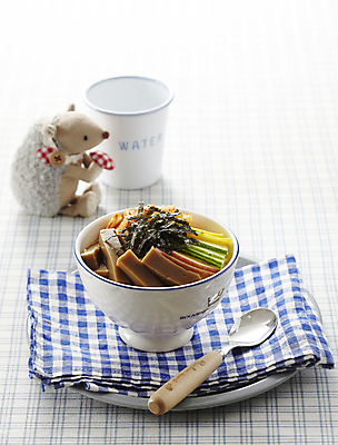 포토 JPG 김치 오이 사람없음 장식 당근 김 지단 도토리묵 묵밥 국내포토 한식 음식 채소 뿌리채소 고명 해조류 파일형식