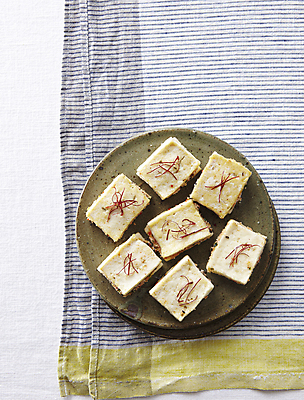 포토 JPG 사람없음 두부 부침 두부부침 두부전 명란젓 실고추 국내포토 음식 고추 전 젓갈 파일형식