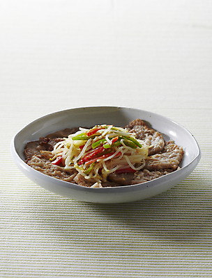 포토 JPG 피망 사람없음 소고기 흰배경 콩나물 육전 국내포토 백그라운드 채소 육류 흰색 전 나물 파일형식