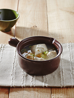 포토 JPG 사람없음 탕 국 바지락 순두부 순두부찌개 나무배경 바지락순두부탕 순두부탕 국내포토 음식 백그라운드 조개 찌개 파일형식