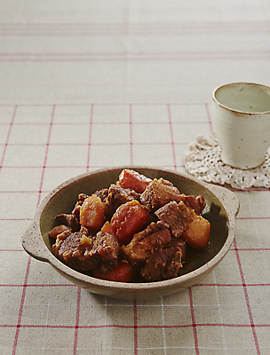 포토 JPG 사람없음 식탁보 매움 매운갈비찜 매운소갈비찜 소갈비 국내포토 소고기 맛 파일형식