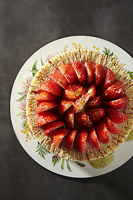 포토 음식 뷰포인트 백그라운드 과일 딸기 디저트 내부 케이크 검은색 파일형식 검은배경 하이앵글 딸기케이크 JPG 사람없음 실내 국내포토