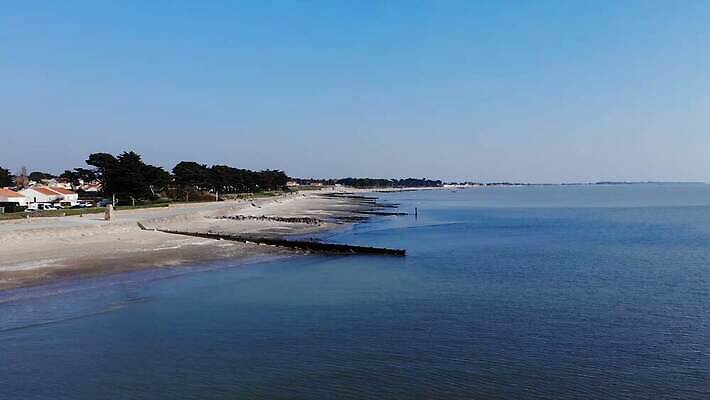 유럽 모래 바다 여행 백그라운드 자연 하늘 낚시 휴가 파노라마 사람없음 야외 물 파란색 빛 태양 일몰 절벽 프랑스 만 보트 저녁 타운 대서양 내추럴 프랑스어 노르망디 수평선 4K MP4 해외동영상 클립영상 자연요소 문자 나라 컬러 배_교통 레저 촬영기법 노을 도시 야간 생태계 동영상 파일형식