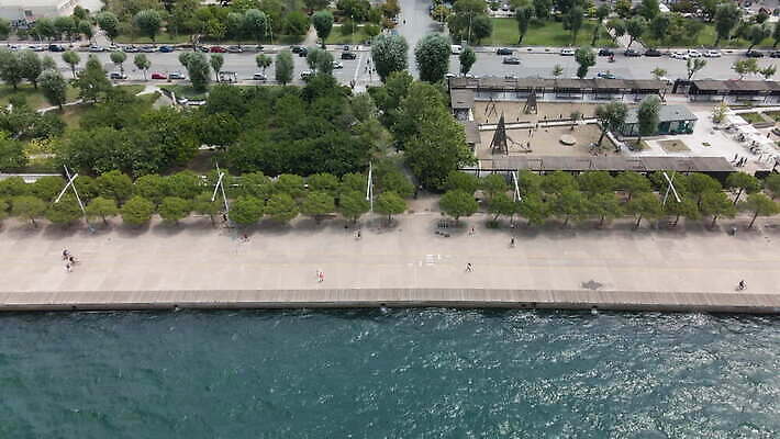 외관 유럽 여행 파노라마 해변 사람없음 야외 물 도시 역사 분위기 도심 지중해 타운 마케도니아 발칸반도 4K MOV 해외동영상 클립영상 자연요소 나라 바다 컨셉 촬영기법 동영상 파일형식 남유럽