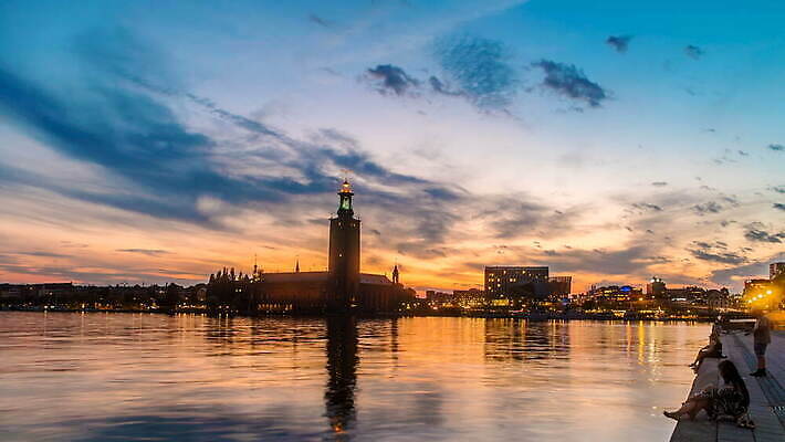 구름 스웨덴 사람없음 건물 도시풍경 스칸디나비아 스톡홀름 4K 타임랩스 MOV 해외동영상 클립영상 자연요소 건축물 촬영기법 북유럽 풍경 도시 동영상 파일형식