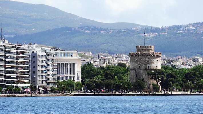 응시 유럽 여행 건축양식 파노라마 사람없음 건물 햇빛 탑 흰색 도시 성 중세 역사 중앙 왕 감옥 그리스 박물관 시력 각도 포트 그리스인 천연기념물 발칸반도 비잔틴 옛날 왕국 4K MP4 해외동영상 클립영상 서양인 건축물 시선 건축 나라 컬러 촬영기법 태양 동영상 제국 파일형식