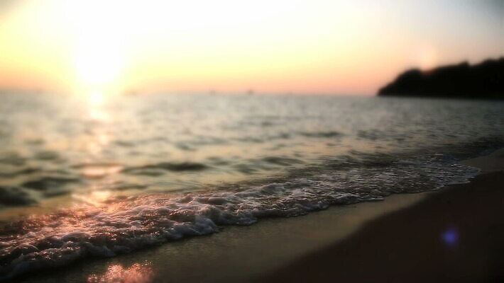 실루엣 파도 바다 여행 백그라운드 오렌지 자연 하늘 휴가 휴식 사람없음 빨간색 물 빛 모래사장 햇빛 태양 노란색 일출 맑음 황혼 일몰 새벽 낭만 광선 서핑 황금 하와이 공상 스카이라인 내추럴 파라다이스 하와이인 수평선 MOV 해외동영상 클립영상 자연요소 외국인 컬러 컨셉 과일 날씨 촬영기법 노을 미국 수상스포츠 생태계 동영상 파일형식