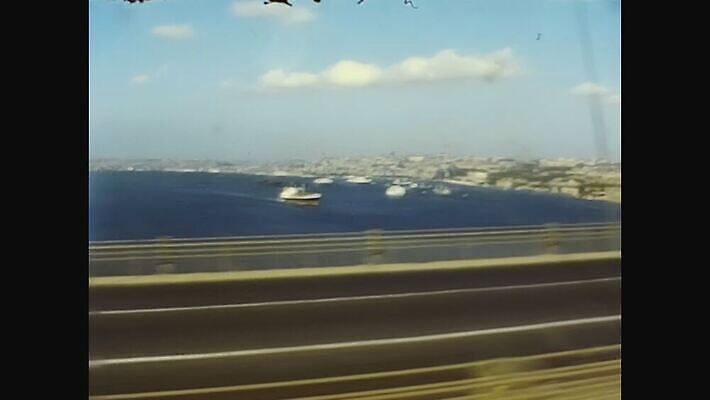 외관 바다 여행 건축양식 교통시설 하늘 이스탄불 사람 풍경 사람없음 야외 물 도시풍경 수확 골동품 도시 거친 보트 역사 클래식 도서관 필름 영화 향수 문서 복고 영사기 동영상 칠면조 구식 랜드마크 보관소 보스포루스 아마추어 옛날 4K MOV 튀르키예 해외동영상 클립영상 자연요소 교육 건축 아시아 교통 컨셉 농업 조류 문화예술 화장품 배 저장 시설 선박 파일형식