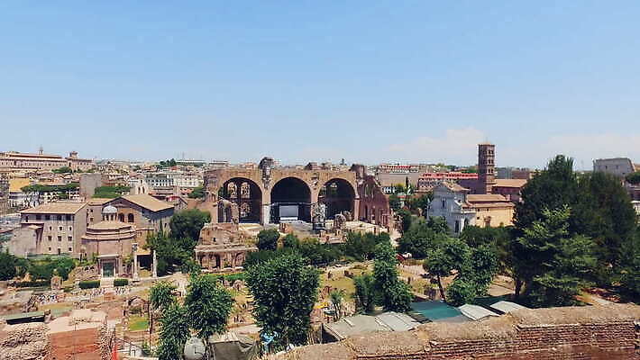 유럽 문화 벽 여행 건축양식 하늘 파노라마 풍경 사람없음 야외 건물 도시풍경 여행객 맑음 이탈리아 골동품 바위 기둥 도시 사찰 역사 재산 로마 언덕 폐허 타운 천연기념물 항공촬영 고고학 랜드마크 로마인 옛날 제국 파멸 포럼 4K MOV 해외동영상 클립영상 건축물 교육 건축 나라 뷰포인트 컨셉 종교건축 날씨 촬영기법 사람 인종 금융 돌_바위 토론 동영상 파일형식 소멸