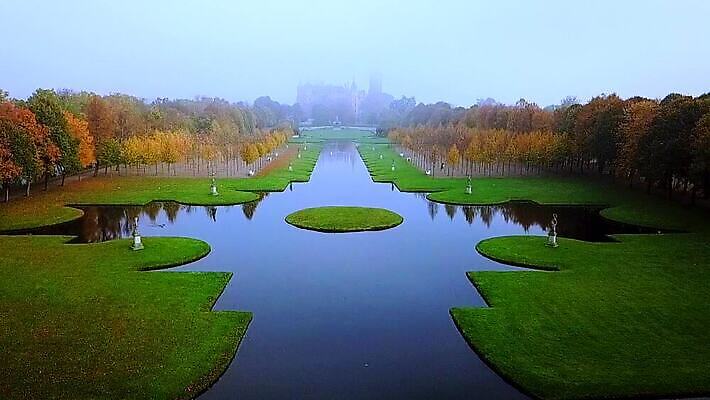 외관 응시 공원 유럽 호수 컬러 섬 여행 건축양식 자연 하늘 날씨 독일 안테나 파노라마 사람없음 야외 건물 물 여름 파란색 태양 탑 궁전 낭만 가을 도시 역사 동영상 랜드마크 옛날 MOV 해외동영상 클립영상 자연요소 건축물 시선 계절 공공시설 건축 나라 컨셉 고건축 통신 촬영기법 생태계 파일형식