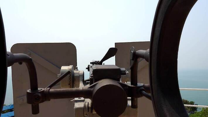 무기 바다 여행 자연 하늘 통 사람없음 물 힘 기계 장비 총 역사 위험 공격 지중해 군용 싸움 전쟁 슛 육군 병정 총알 내추럴 두브로브니크 랜드마크 아프가니스탄 자동 폭행 4K MP4 해외동영상 클립영상 자연요소 컨셉 모션 군대 폭력 범죄 생태계 크로아티아 동영상 파일형식