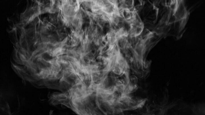 줄 담배 사람없음 추위 안개 연기 유령 매끈함 시원함 묘사 질감 향기 굴곡 니코틴 오싹 MOV 해외동영상 클립영상 날씨 감각 냄새 동영상 파일형식