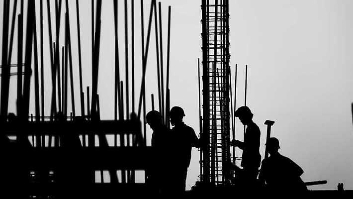 직업 남자 실루엣 산업 백그라운드 건축양식 노동자 건설업 안전 사람 사람없음 건물 금속 장비 건설현장 잡기 업무 엔지니어 재산 보호 감독 땅 흰배경 공학 건축업자 프로젝트 이민 건설근로자 4K 타임랩스 MOV 해외동영상 클립영상 건축물 교육 건축 이동 컨셉 모션 재질 촬영기법 금융 흰색 작업 기술자 동영상 파일형식