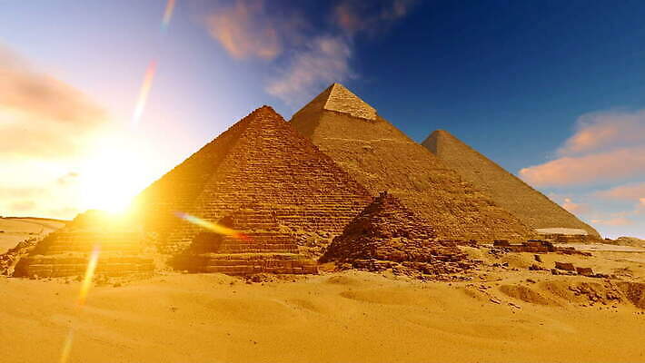 구름 외관 문화 모래 컬러 여행 백그라운드 오렌지 건축양식 아프리카 자연 하늘 불 불꽃 이집트 풍경 사람없음 야외 빨간색 여름 관광지 빛 태양 노란색 일몰 사막 무덤 뜨거움 역사 기자 야간 저녁 피라미드 스핑크스 천연기념물 연소 명승지 카이로 파라오 4K MOV 해외동영상 클립영상 자연요소 직업 건축물 계절 건축 나라 과일 노을 생태계 동영상 랜드마크 파일형식