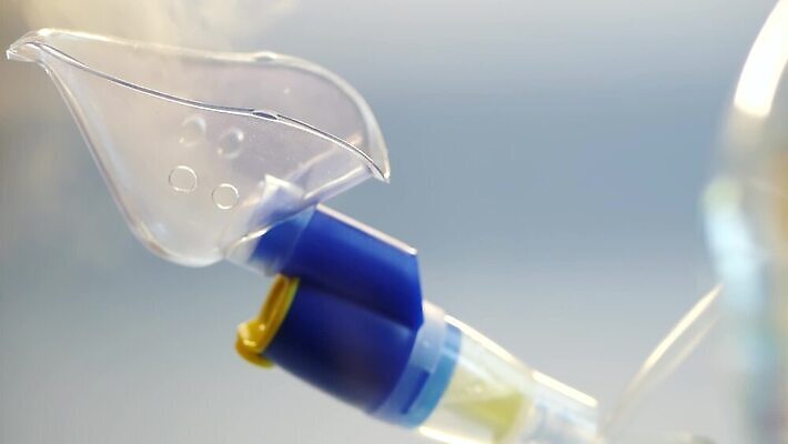 백그라운드 건강 병원 가면 치료 약 장비 안개 물방울 고리 호흡기관 바이러스 호흡 질병 감염 분무기 산소 기침 인플루엔자 천식 치유 사스 카피스페이스 반복 코로나바이러스 MP4 해외동영상 클립영상 의학 날씨 공백 장기_의학 원소 동영상 파일형식