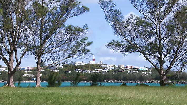 해외 바다 섬 여행 건축양식 자연 휴가 영국 협상 풍경 사람없음 건물 여름 여행객 침묵 최고 만 역사 산호초 조선소 박물관 영토 해군 타운 대서양 다도해 랜드마크 식민지 이국적 터키석 파라다이스 4K MOV 해외동영상 클립영상 건축물 계절 건축 유럽 산업 비즈니스 군대 사람 소리 도시 수중식물 보석 생태계 동영상 파일형식