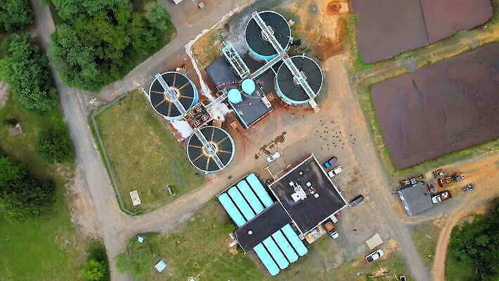 식물 산업 공장 사람없음 치료 물 환경 재활용 장비 저수지 액체 오염 지저분함 위생 청소 시설 수납 공학 낭비 방법 조감도 폐수 하수 4K MOV 해외동영상 클립영상 자연요소 교육 컨셉 공업 의학 감각 환경오염 친환경 동영상 파일형식