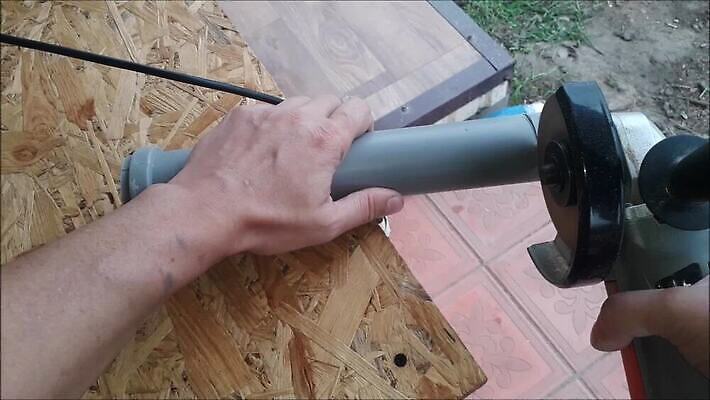 손 산업 모션 건설업 사람없음 야외 장비 업무 작업장 땅 자르기 시멘트 그라인더 작업도구 튜브 배수구 수도교 콘크리트 하수 성인만 MP4 해외동영상 클립영상 신체부위 물 도구 다리_건축물 작업 동영상 커피용품 파일형식