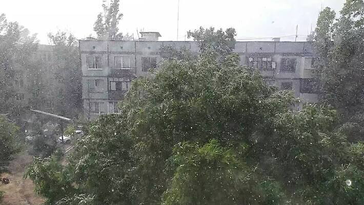 계절 물결 백그라운드 패턴 자연 표면 날씨 추상 거리 사람없음 야외 초록색 물 환경 어둠 거품 젖음 추위 물방울 도시 붓기 떨어짐 큼 홍수 빗방울 웅덩이 폭풍 무거움 내추럴 뇌우 MOV 해외동영상 클립영상 자연요소 컬러 컨셉 무늬 모션 비_날씨 무게 크기 자연재해 생태계 동영상 파일형식