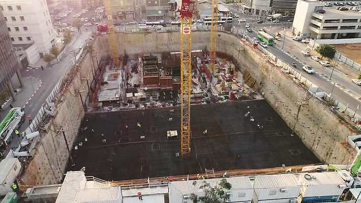 주간 공공시설 산업 비즈니스 건축양식 부동산 안테나 사람없음 건물 도시풍경 탑 기계 블록 장비 건설현장 도시 업무 재산 큼 땅 기중기 시멘트 리프트 지역 스카이라인 공학 항공촬영 개발 고용 드론 철강 콘크리트 프로젝트 4K MOV 해외동영상 클립영상 자연요소 건축물 교육 건축 뷰포인트 통신 건설업 풍경 금융 구직 작업 중장비 크기 시설 동영상 채용 파일형식