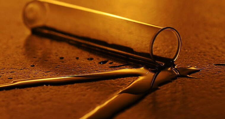 사람없음 물 시험관 쏟아짐 비어있는 4K MOV 해외동영상 클립영상 자연요소 모션 실험기구 동영상 파일형식