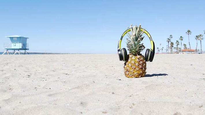 음악 모래 바다 여행 과일 하늘 리조트 휴가 휴식 해변 사람없음 여름 파란색 야자수 파티 탑 맑음 헤드폰 미국 분위기 닫기 DJ 파인애플 코믹 캘리포니아 비타민 로스앤젤레스 안전요원 이국적 파라다이스 팝 힙스터 미니멀 4K 오션사이드 산타모니카 MP4 해외동영상 클립영상 나무 건축물 계절 패션 컬러 음향기기 컨셉 북아메리카 모션 날씨 문화예술 이벤트 열대과일 동영상 영양소 파일형식