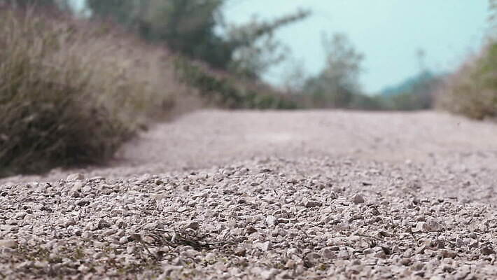 도로 모래 스포츠 포즈 이동 곡선 교통시설 모션 자동차 사람없음 힘 기계 경쟁 운전 사막 시골 닫기 떨어짐 속도 타이어 스포츠카 먼지 엔진 되감기 레이서 선로 자동 집회 힘찬 MOV 해외동영상 슬로모션 클립영상 레이스천 길 선 육상교통 교통 컨셉 촬영기법 직물 시설 동영상 파일형식