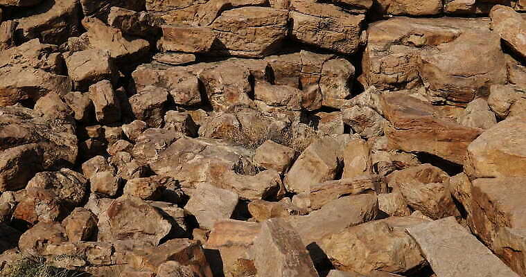 모양 디자인 컬러 조각 과학 백그라운드 패턴 자연 산 사람없음 장식 갈색 금속 수확 거친 동굴 크리스탈 광석 보석 철 발굴 언덕 질감 꼬리 날것 대리석 다이아몬드 치수 깊이 지질학 호러 화강암 니켈 4K MOV 해외동영상 클립영상 교육 무늬 농업 재료 재질 암석 원소 생태계 공포 동영상 파일형식