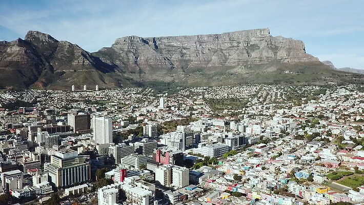 안테나 사람없음 도심 남아프리카 드론 랜드마크 케이프타운 MOV 해외동영상 클립영상 통신 아프리카 도시 동영상 남아프리카공화국 파일형식