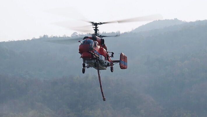 호수 태국 불꽃 산 한국 안테나 사람없음 야외 물 환경 헬리콥터 호주 보호 숲 위험 열대우림 캘리포니아 브라질 칠면조 내추럴 연소 러시아인 재앙 화상 MOV 해외동영상 클립영상 자연요소 서양인 아시아 컨셉 통신 조류 불 비행기 미국 남아메리카 오세아니아 상처 동영상 파일형식