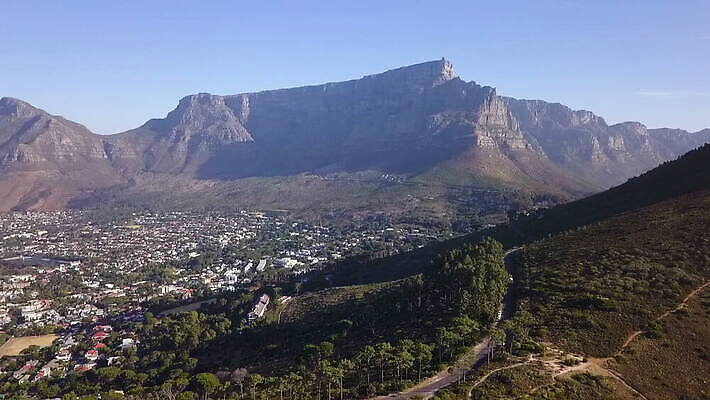 안테나 사람없음 각도 머리위 남아프리카 드론 랜드마크 케이프타운 MOV 해외동영상 클립영상 통신 아프리카 동영상 남아프리카공화국 파일형식