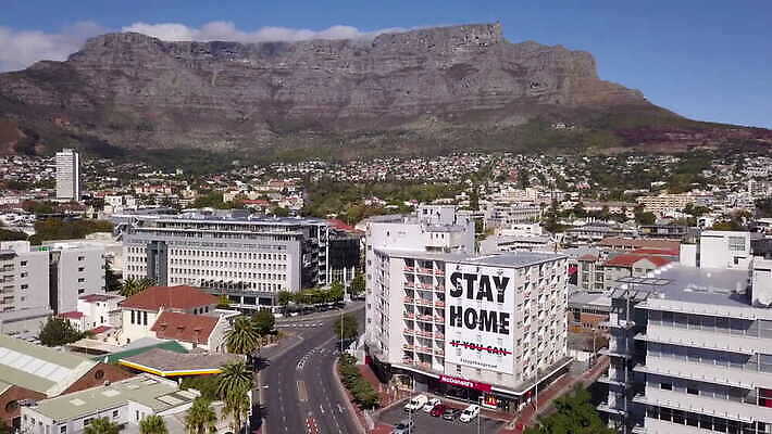 자동차 거리 안테나 사람없음 도시 항공촬영 고립 남아프리카 드론 랜드마크 케이프타운 코로나바이러스 비어있는 4K MOV 해외동영상 클립영상 육상교통 뷰포인트 통신 아프리카 바이러스 동영상 남아프리카공화국 파일형식
