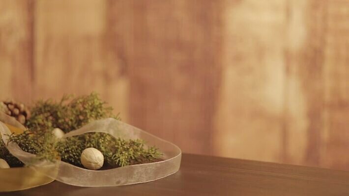 전통 별 리본 크리스마스장식 크리스마스 촛불 공 불 휴가 불꽃 기념 따뜻함 사랑 사람없음 장식 빨간색 빛 축제 낭만 축하 소나무 신용카드 화려 분위기 황금 12월 연도 상록수 전나무 원뿔 연소 노엘 왁스 화상 크리스마스배경 깜빡이다 MOV 해외동영상 클립영상 자연요소 도형 나무 기념일 감정 컬러 백그라운드 컨셉 초 금융 날짜 상처 동영상 파일형식