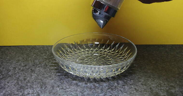 재료 자연 탁자 실내 사탕 사람없음 사발 달콤 낟알 크리스탈 설탕 유기농 결정체 내추럴 당뇨병 식욕 포도당 해로움 세련 4K MOV 해외동영상 클립영상 웰빙 가구 컨셉 디저트 내부 사기그릇 맛 질병 광석 생태계 동영상 파일형식