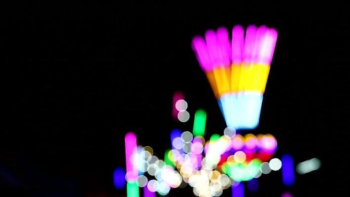 라이프스타일 공원 별 문화 음료 여행 백그라운드 비즈니스 추상 휴가 거리 매달리기 사람 사람없음 야외 장식 여름 빛 컬러풀 파티 여행객 축제 수확 흰색 축하 도시 바퀴 홀 시장 놀이터 승차 야간 소프트포커스 복고 보케 네온 타운 공평 블러 MP4 해외동영상 클립영상 자연요소 계절 공공시설 컬러 컨셉 무늬 농업 모션 놀이 촬영기법 이벤트 생활 공간 동영상 파일형식