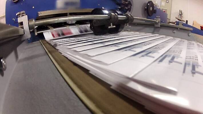 식물 산업 종이 컬러 공장 잉크 사람없음 그래픽 책 상점 기계 장비 업무 작업실 신문 닫기 제조 잡지 인쇄 속도 상업 롤 언론 시트 방법 출판 MOV 해외동영상 클립영상 공업 모션 간행물 작업 뉴스 동영상 파일형식