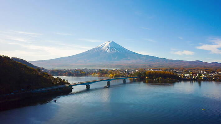 계절 호수 여행 겨울 자동차 자연 하늘 아침 산 안테나 동양인 사람없음 물 파란색 빛 햇빛 일출 일본 도시 화산 후지산 랜드마크 절정 조감도 4K 타임랩스 MOV 해외동영상 클립영상 주간 자연요소 아시아 육상교통 컬러 통신 촬영기법 인종 태양 노을 세계문화유산 생태계 동영상 파일형식