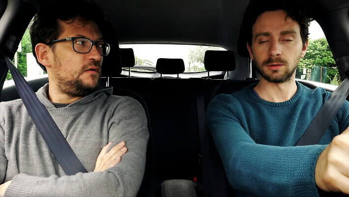 모델 직업 커플 남자 감정 도로 여행 비즈니스 관계 교통시설 자동차 휴가 스트레스 사람 두명 금융 운전 분노 표현 운전사 바이러스 무서움 고민 싸움 문제 종료 나쁜 고립 그만 무료 심각 자동 코로나바이러스 MOV 해외동영상 클립영상 길 육상교통 교통 컨셉 모션 경제 시설 동영상 파일형식