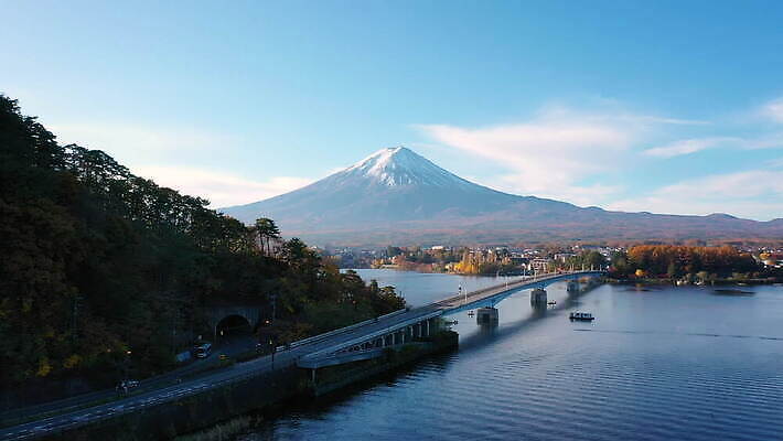 구름 계절 아시아 도로 호수 여행 백그라운드 단풍 겨울 자연 하늘 아침 산 안테나 동양인 풍경 사람없음 물 파란색 일출 일본 일몰 가을 도시 화산 장면 스카이라인 내추럴 드론 랜드마크 조감도 4K MOV 해외동영상 클립영상 주간 자연요소 나라 길 컬러 잎 통신 교통시설 인종 노을 생태계 동영상 파일형식