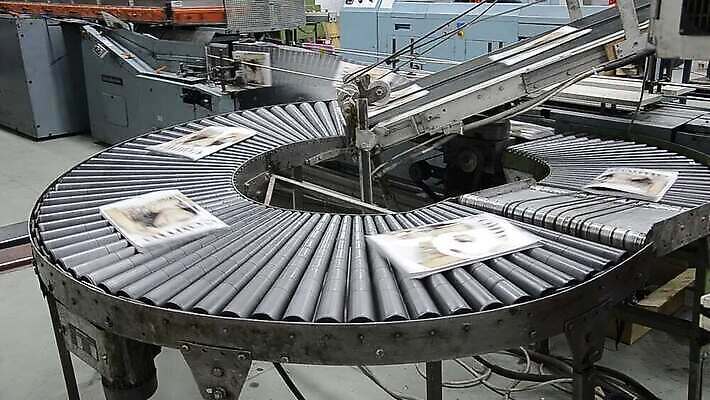 식물 교육 산업 종이 선 공장 모션 사람없음 책 기계 장비 덮개 작업 끝 전문직 제조 잡지 인쇄 자르기 오브젝트 준비 문서 페이지 마지막 접기 접착제 제어 타임랩스 인트로 MOV 해외동영상 클립영상 직업 공업 촬영기법 간행물 뚜껑 풀_접착제 동영상 파일형식