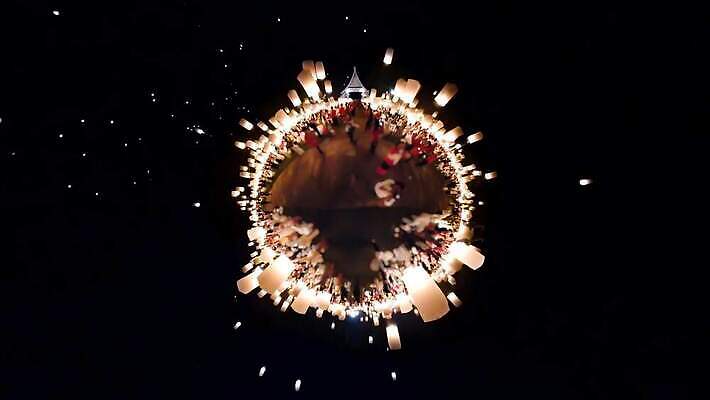 전통 행복 별 문화 여행 백그라운드 태국 하늘 불 새해 안테나 사람 사람없음 야외 빛 우주 축제 놀람 행성 등불 축하 원형 그룹 야간 폭발 즐거움 질감 보케 풍선 랜드마크 여의주 많음 4K MOV 해외동영상 클립영상 자연요소 도형 감정 아시아 컨셉 통신 조명 표정 동영상 파일형식