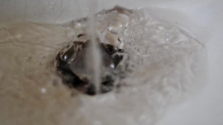 백그라운드 추상 사람없음 물 빛 달리기 금속 주방 거품 젖음 흐름 구멍 액체 플러그 떨어짐 전기에너지 위생 빨래 싱크대 파이프 먼지 낭비 샤워실 처리 철강 스플래쉬 MOV 해외동영상 클립영상 자연요소 컨셉 가사 무늬 모션 재질 에너지 개수대 동영상 샤워시설 파일형식