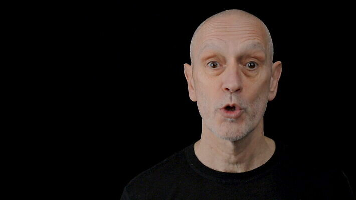 백인 손 감정 얼굴 컨셉 검은배경 스트레스 피곤 한명 성인 머리 검은색 어둠 외침 분노 흰색 표현 좌절 폭발물 불안 고민 경영자 문제 나쁜 공격적 비명 우울증 트러블 MOV 해외동영상 클립영상 서양인 1 무기 컬러 백그라운드 사람 신체부위 소리 질병 리더 동영상 파일형식