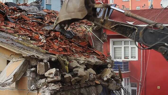 직업 산업 지붕 벽돌 주택 사람없음 달리기 환경 기계 손상 화물 오염 재산 폐기물 파편 망치 옥상 충돌 불도저 굴착기 양동이 기중기 천장 애벌레 팔 한조각 보험 운영자 무너짐 MOV 해외동영상 클립영상 1 컨셉 모션 건물 신체부위 금융 운송업 공구 중장비 벌레 쓰레기 동영상 파일형식