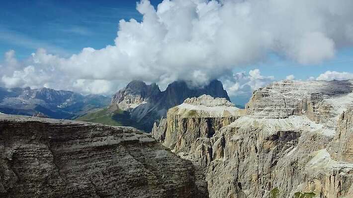 자연 하늘 산 풍경 사람없음 4K MOV 해외동영상 클립영상 생태계 동영상 파일형식