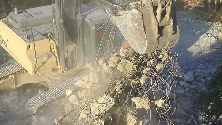 산업 도로 사람없음 쌓기 환경 금속 힘 기계 재활용 장비 운전 화물 오염 쓰레기 폐기물 큼 불도저 굴착기 삽 철 버리기 기중기 국자 리프트 먼지 철사 애벌레 팔 한조각 MOV 해외동영상 클립영상 1 길 교통시설 모션 재질 주방용품 신체부위 운송업 중장비 벌레 크기 친환경 동영상 파일형식