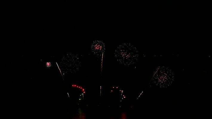 기념일 행복 백그라운드 크리스마스 벽지 하늘 불 추상 휴가 불꽃 새로움 새해 기념 폭죽 불꽃놀이 이벤트 사람없음 빛 컬러풀 파티 축제 어둠 축하 생일 황금 야간 폭발 연도 쇼 해피뉴이어 파열 고립 광 독립기념일 진짜 4K MOV 해외동영상 클립영상 자연요소 감정 컬러 컨셉 무늬 놀이 새해인사 동영상 독립 파일형식